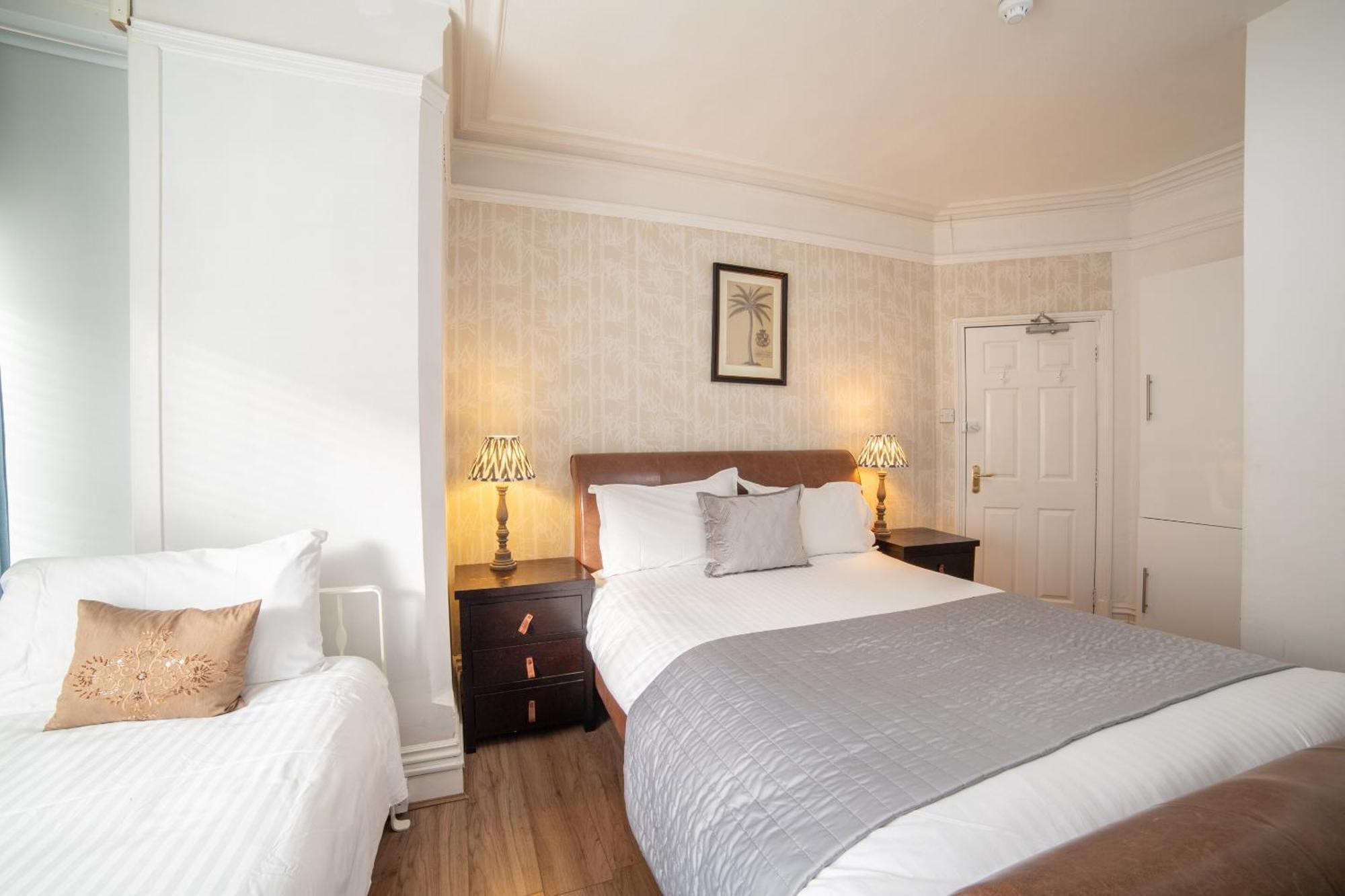 Oyo Lonsdale Guest House Oxford Exteriör bild