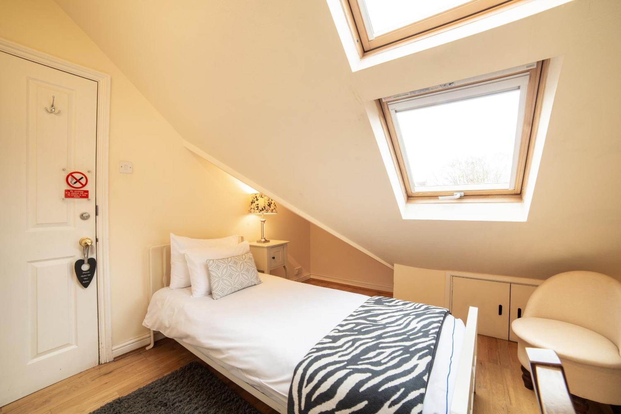 Oyo Lonsdale Guest House Oxford Exteriör bild